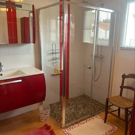 Charming Family With Pool! Hébergement de vacances